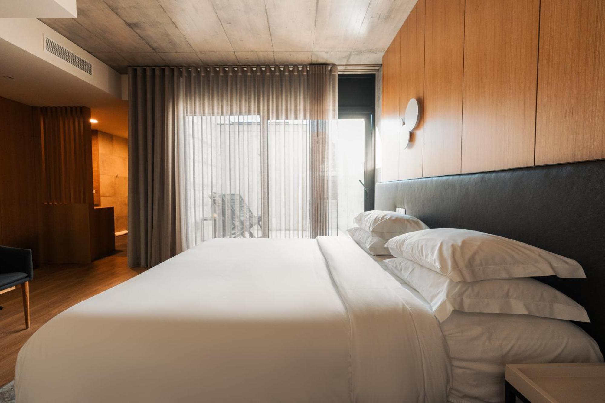 Bed & Breakfast Borralha Hotel, Restaurante & 4*