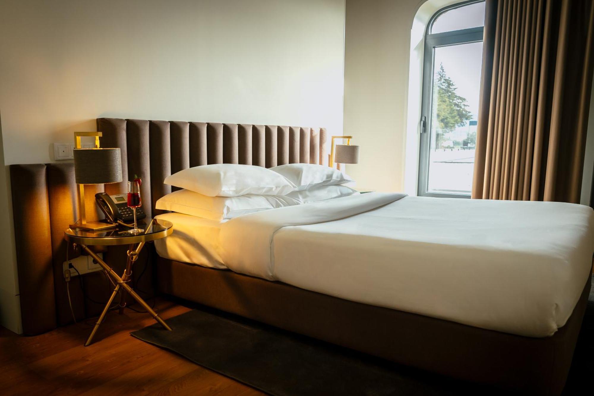 Bed & Breakfast Borralha Hotel, Restaurante & 4*