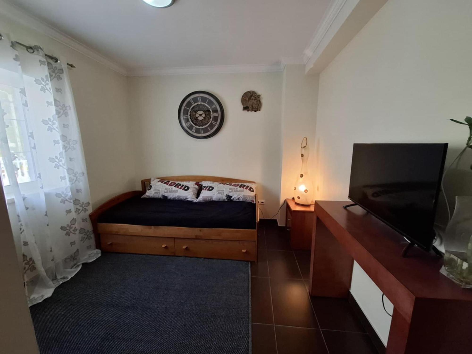 Guesthouse, Ap Verissimo Guest house *