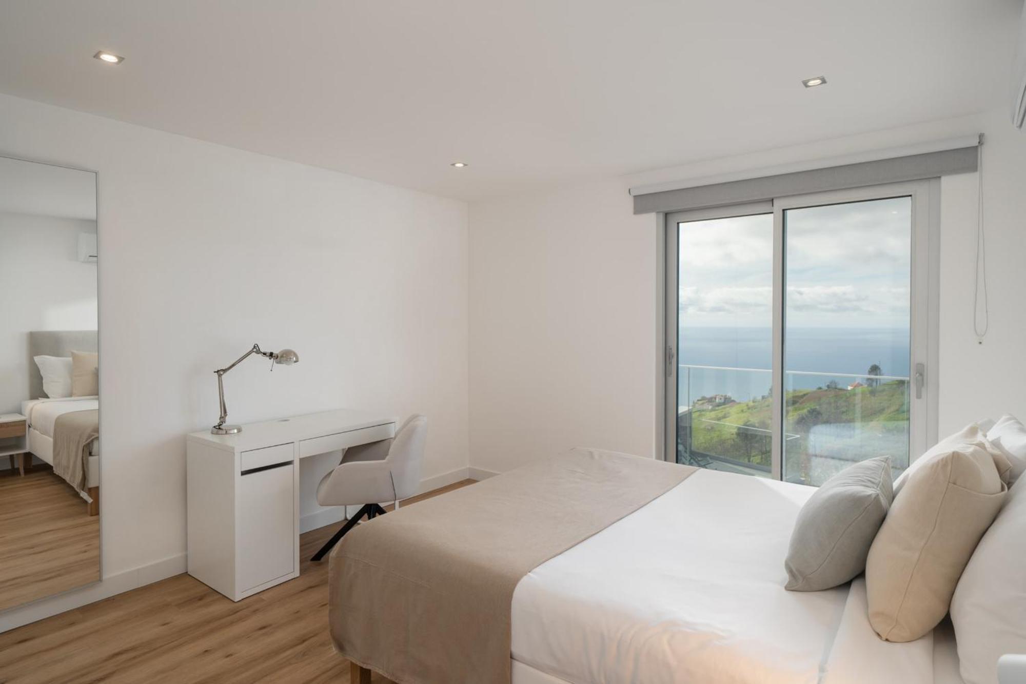 Holiday home With Pool And Sea View - Da Ribeira Da Vaca *