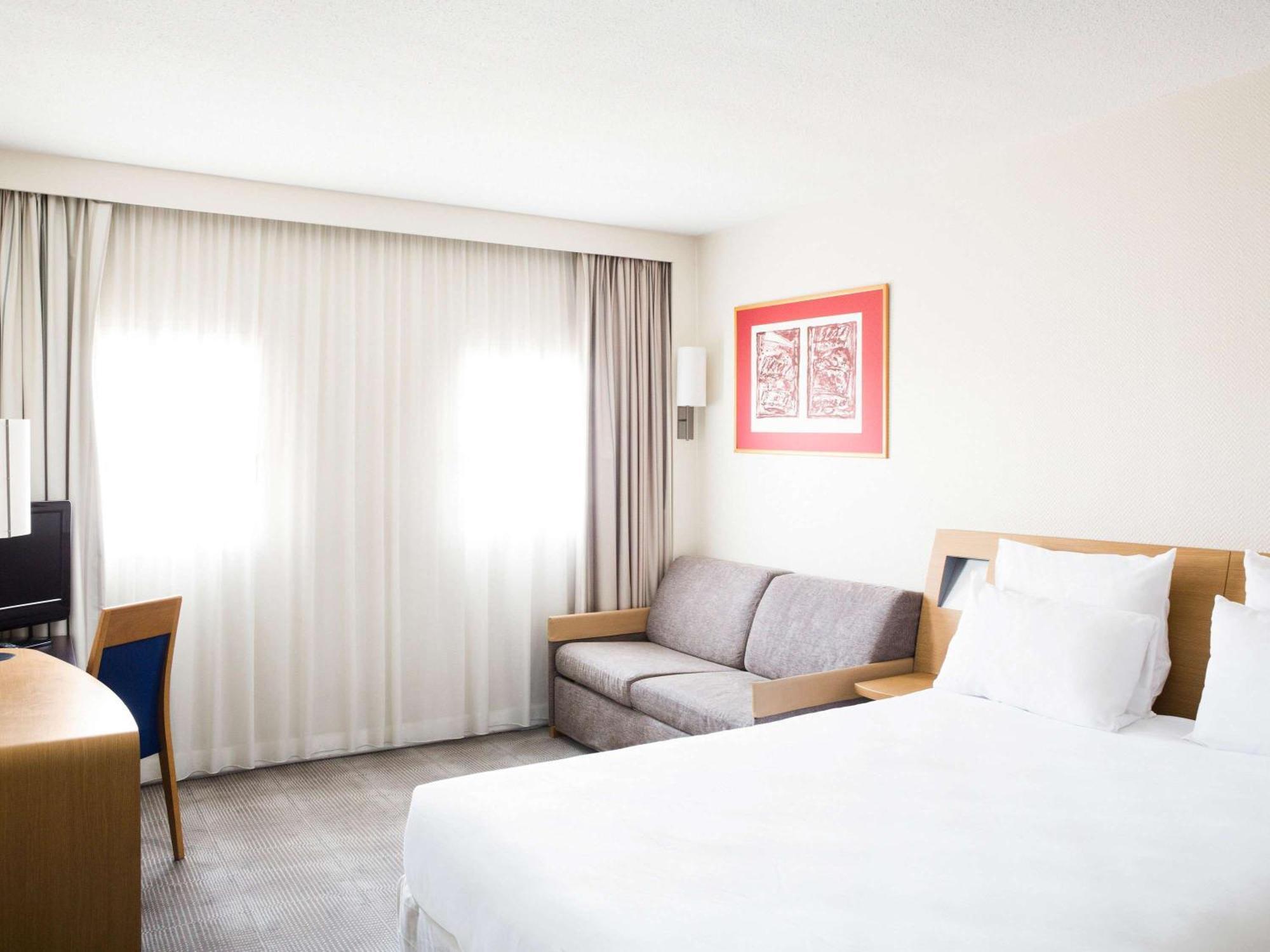 Novotel Hotel 4*