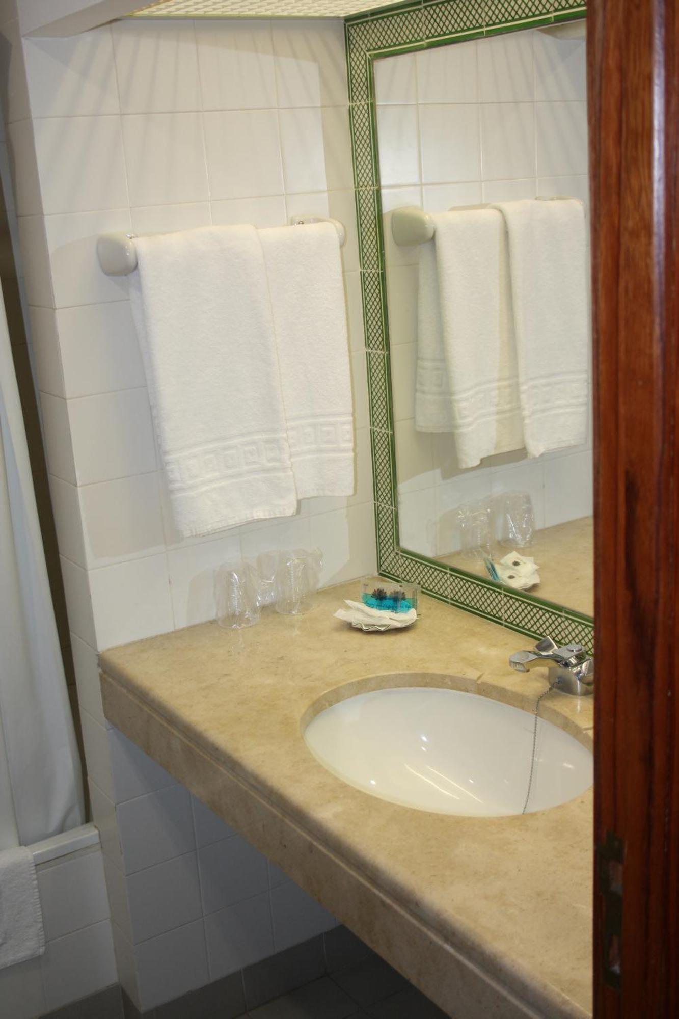 Hotel Flag Santarem 3*