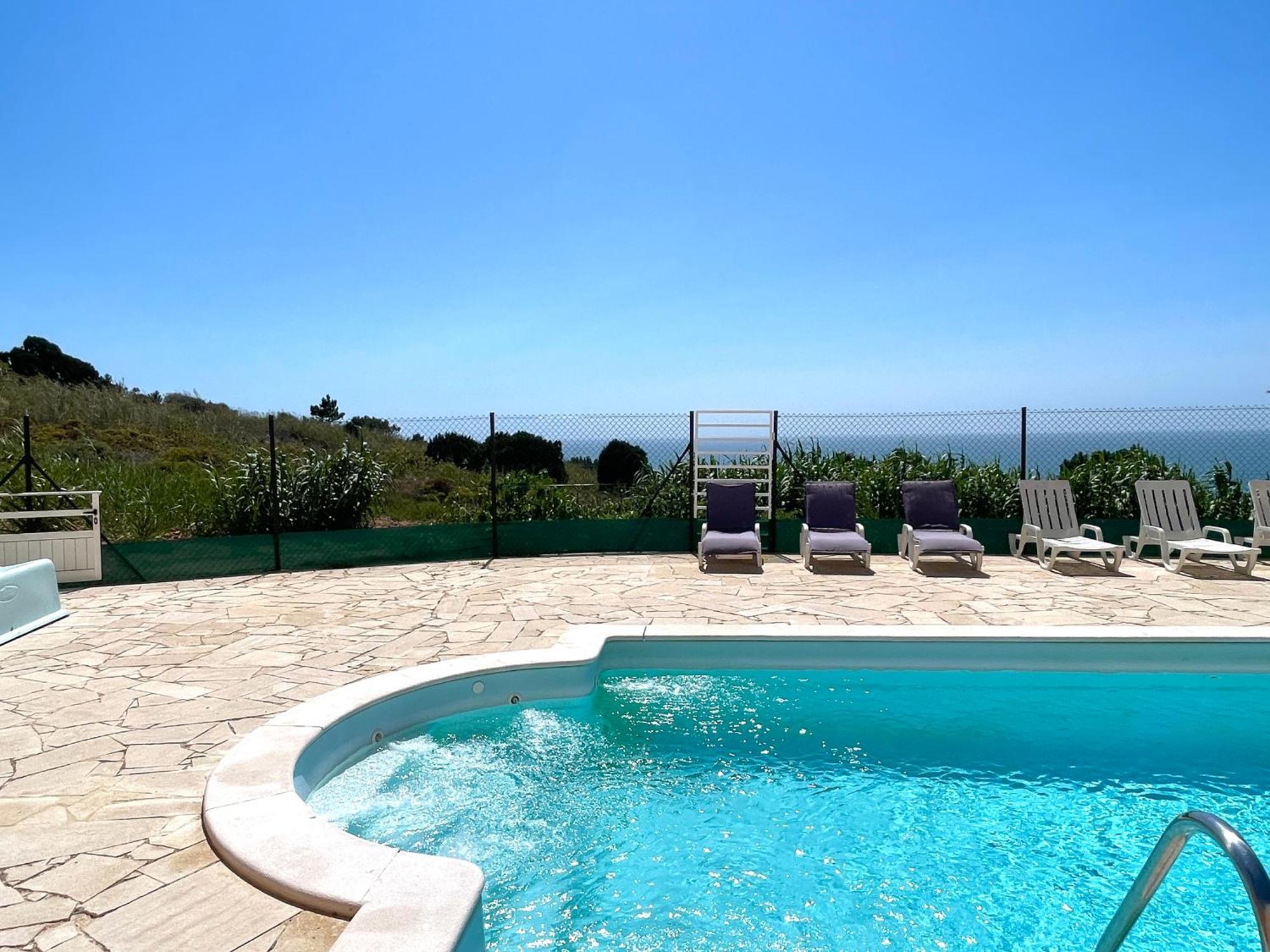 Nativo Big Wave Front Row 2br Holiday home Nazare