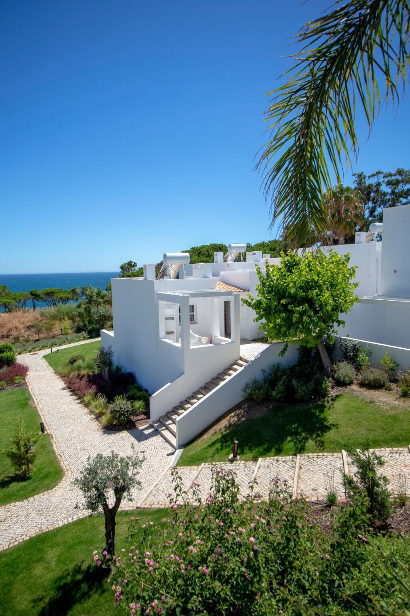 Holiday park D'agua Beachfront 4*