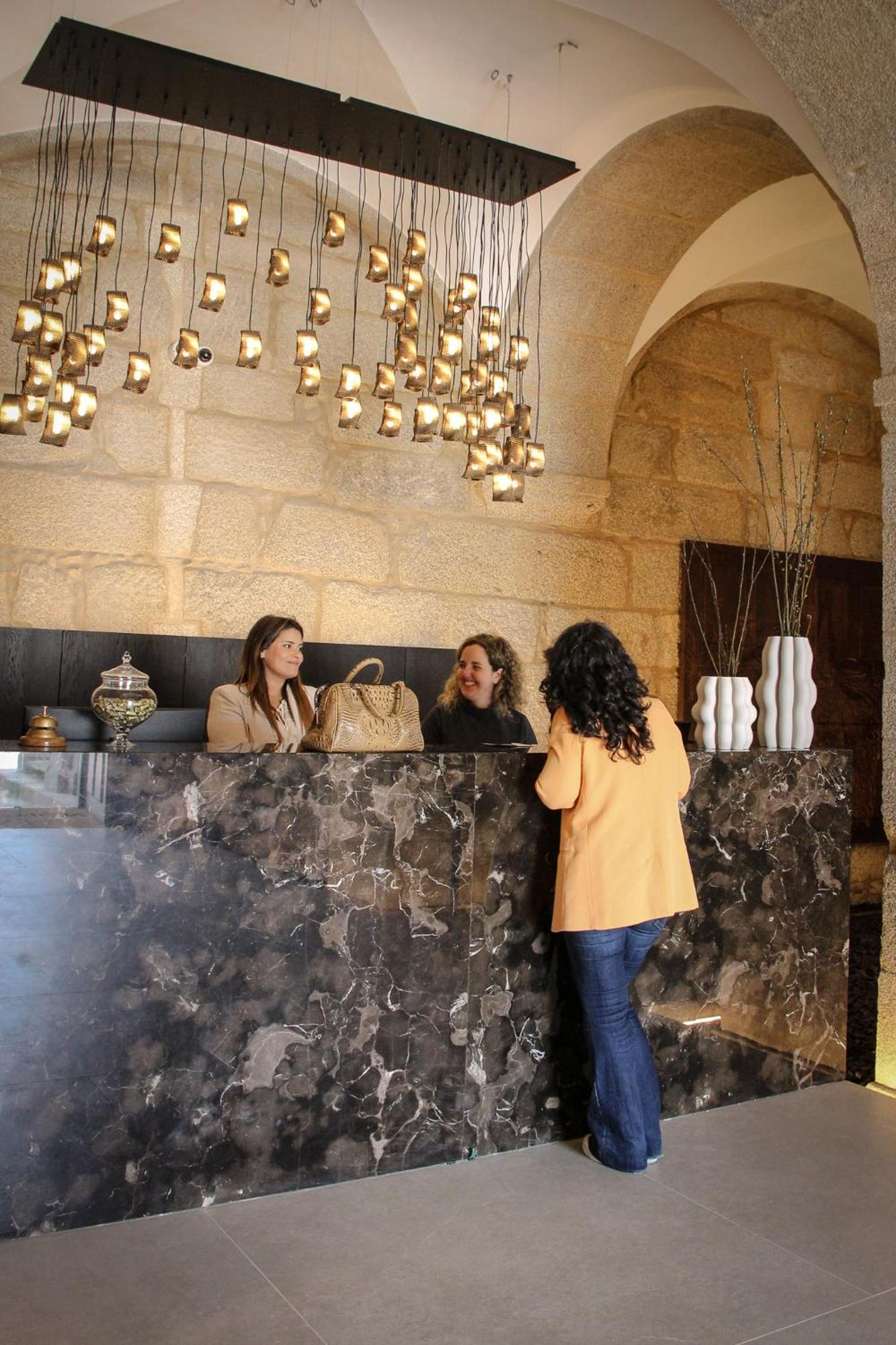 Ms Collection - Mosteiro De 5*