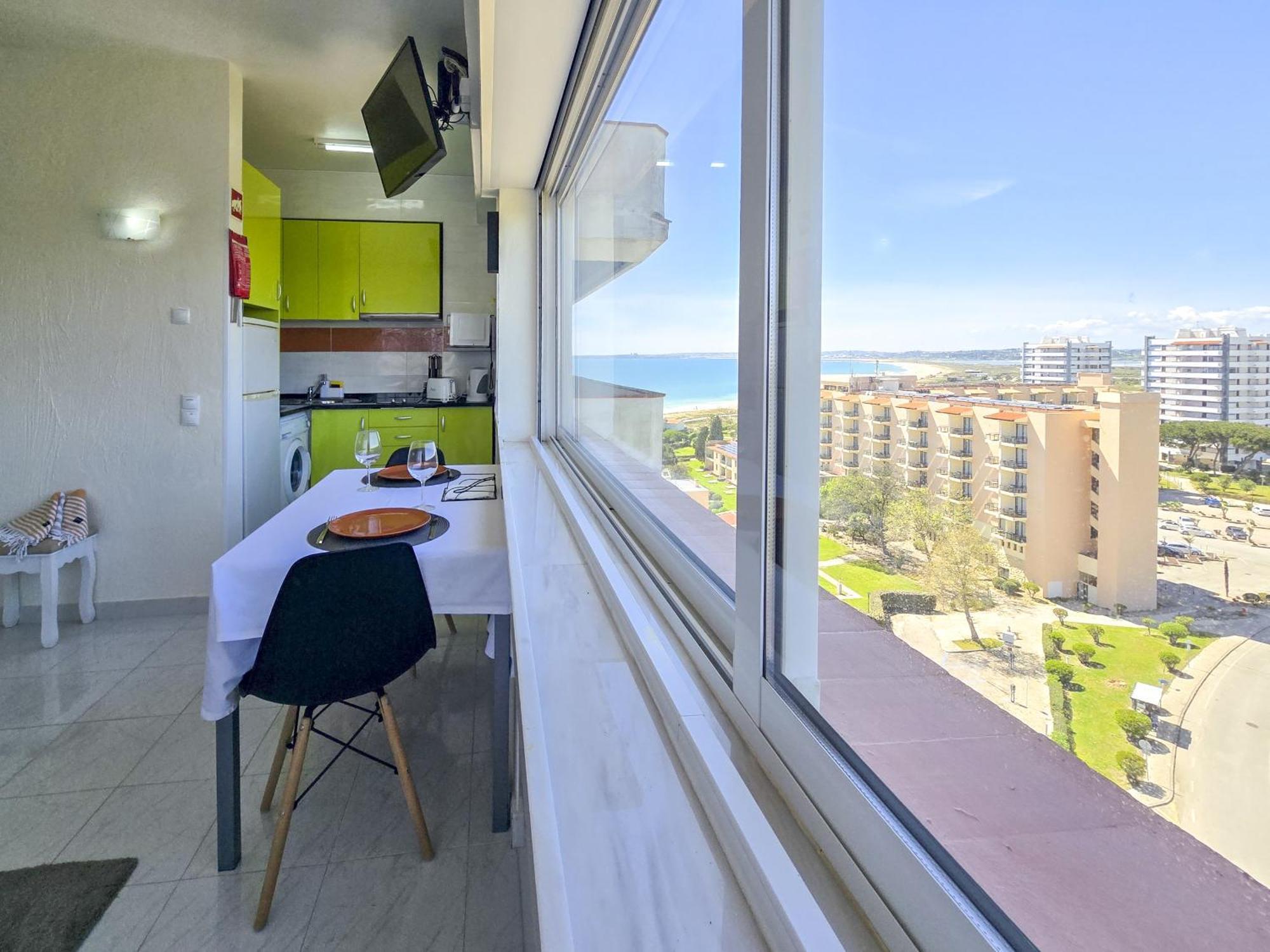 Apartment Land & Sea View *