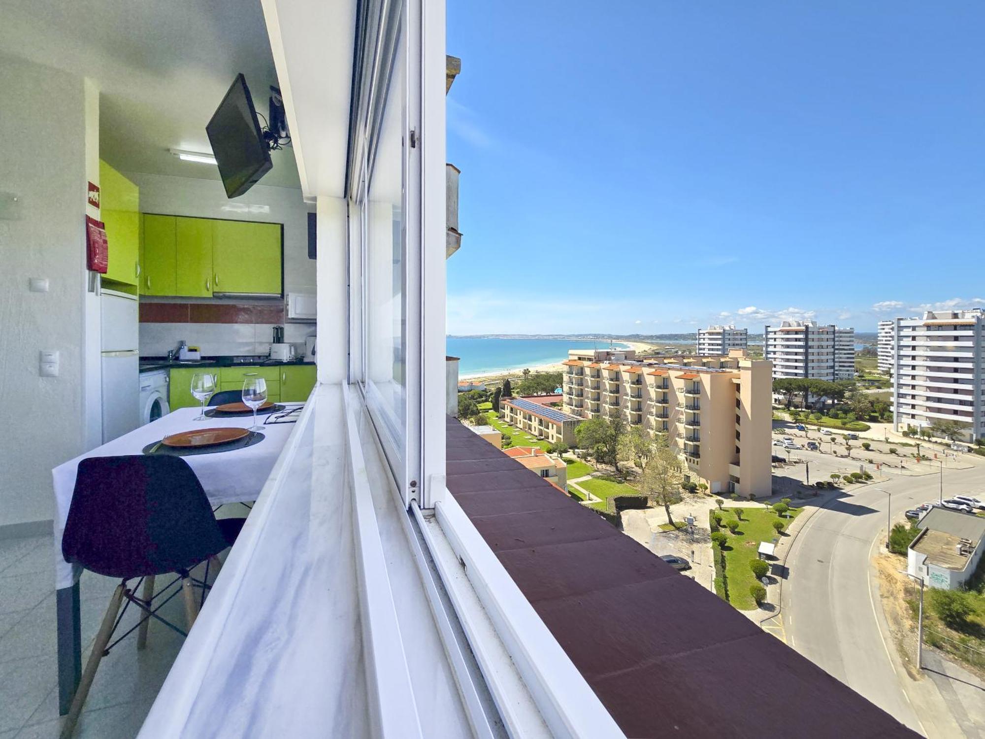 Land & Sea View Apartment Alvor