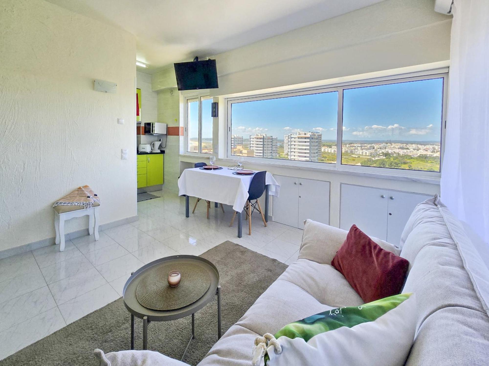 Apartment Land & Sea View Alvor