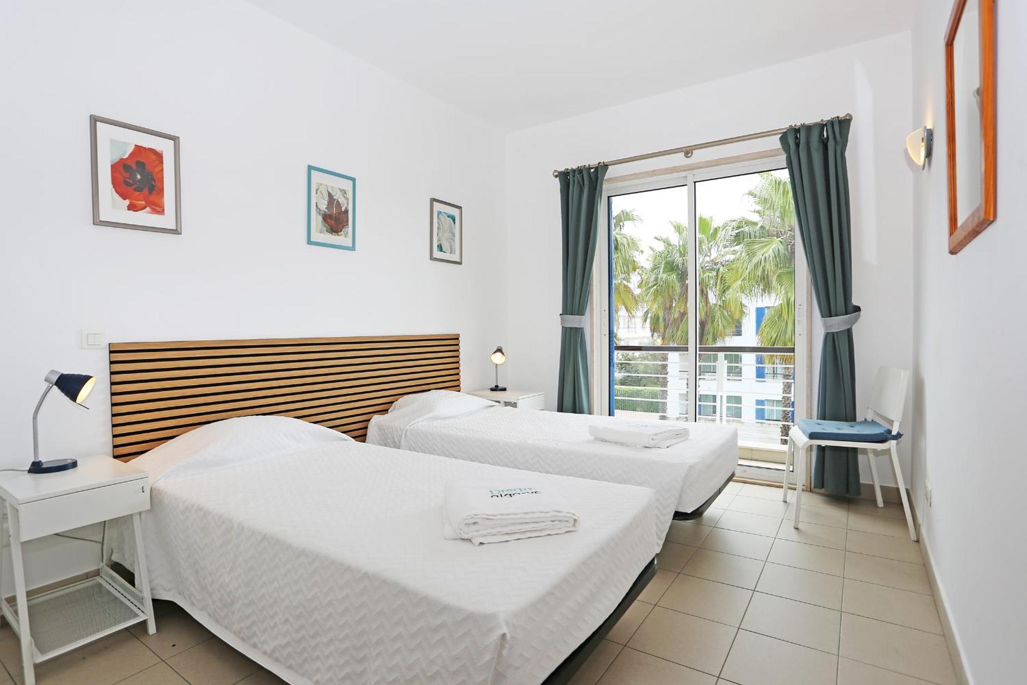 Appartement B06 - Top-floor Marina Club 2 Bed Apartment. Lagos