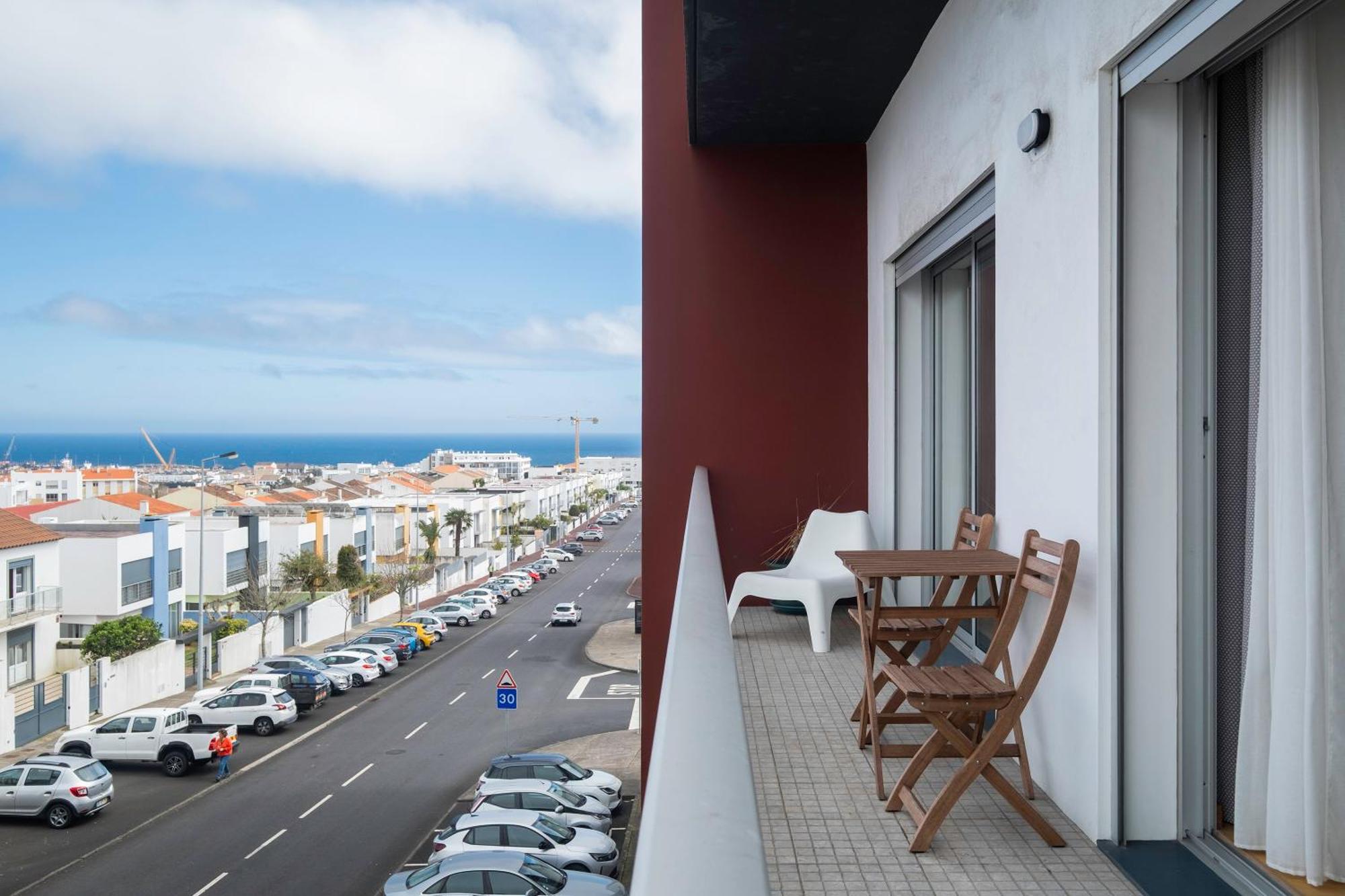 Paim Ponta Delgada (Sao Miguel)