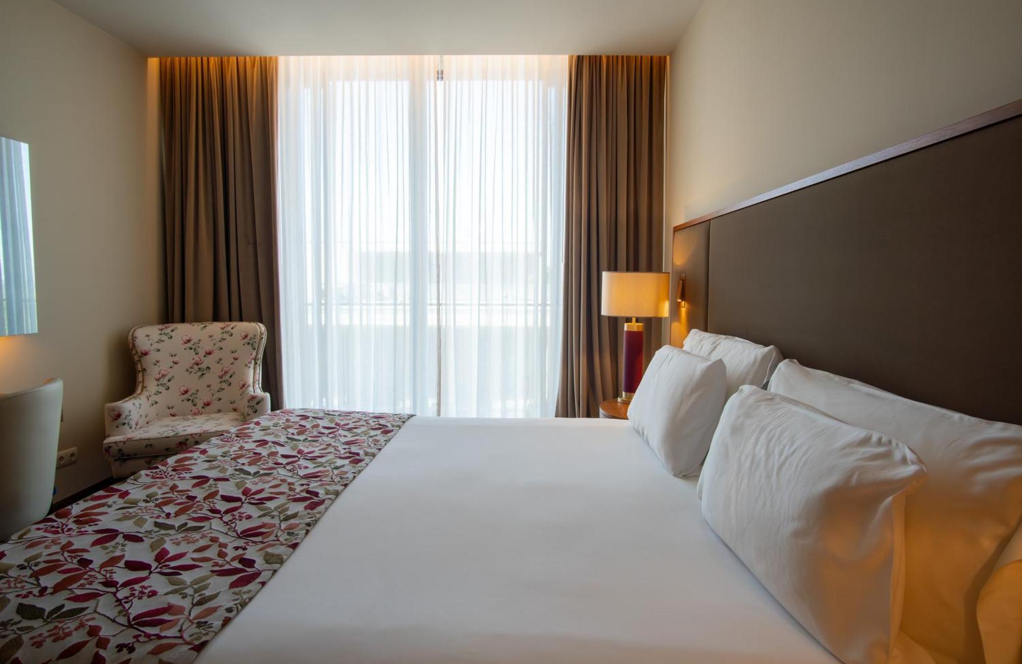 Boeira Garden Porto Gaia, Curio Collection By Hilton 5*