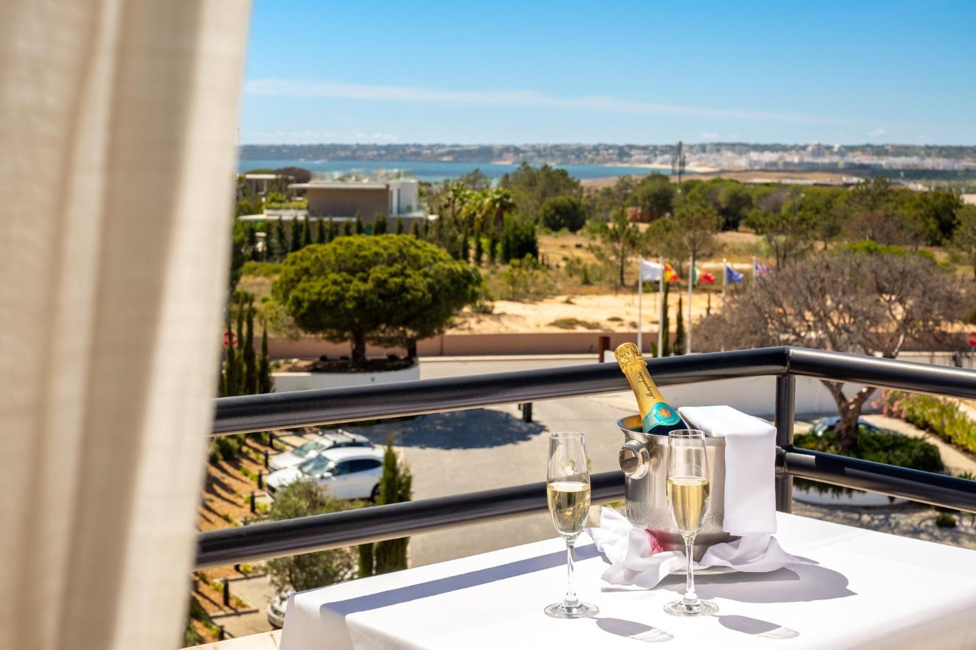 Hotel Regency Salgados & 4*
