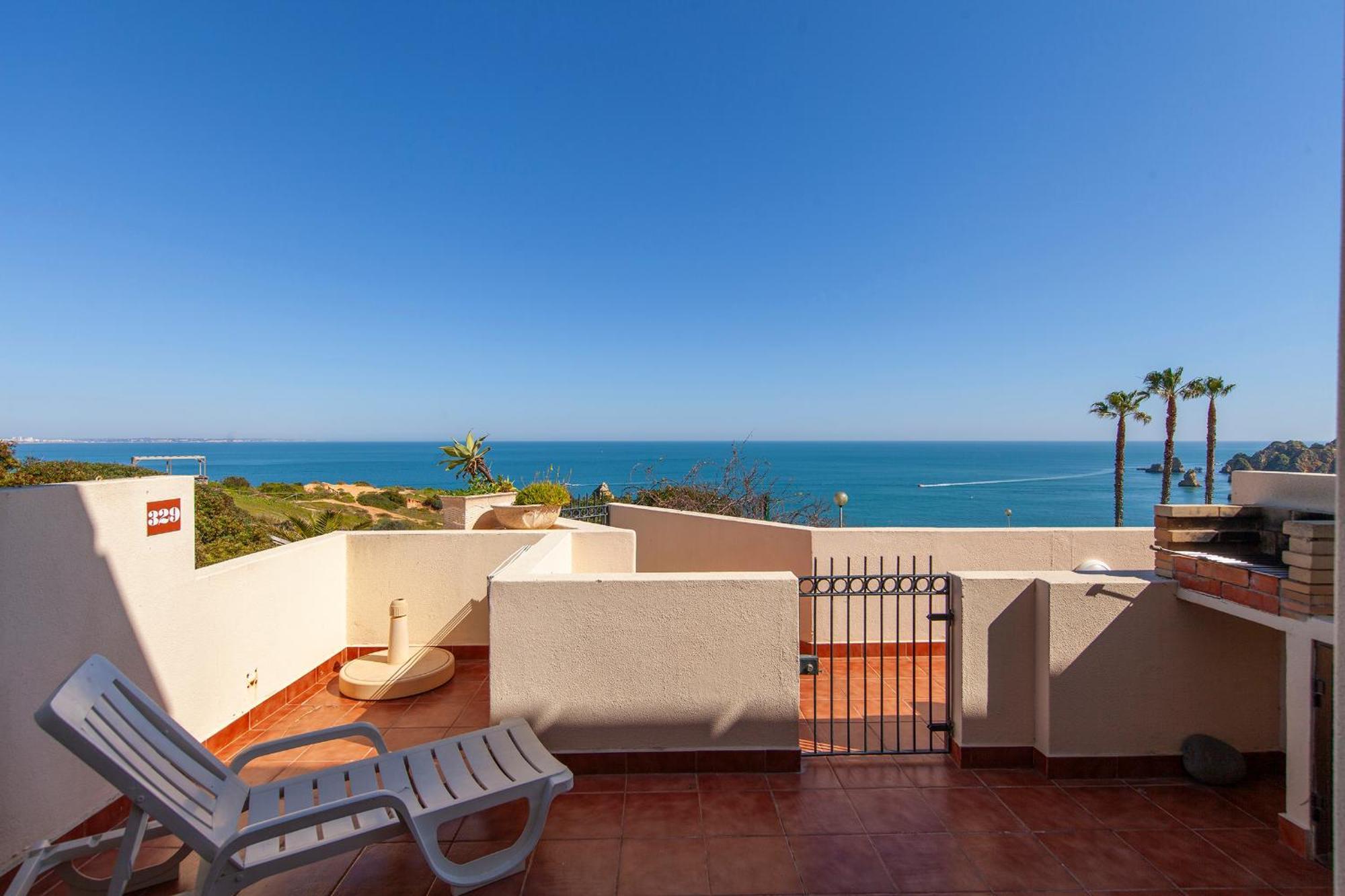 Apartment Cliffside *