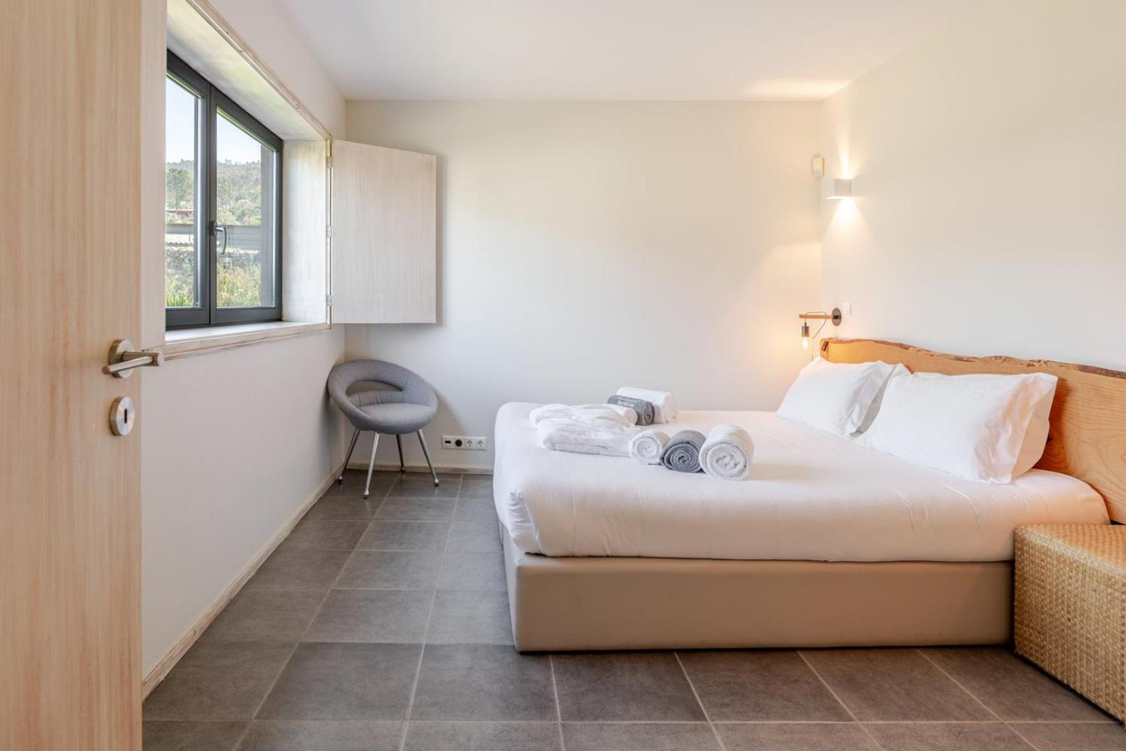 Stone By The Sea - Mountain & Retreat W/pool * Viana do Castelo