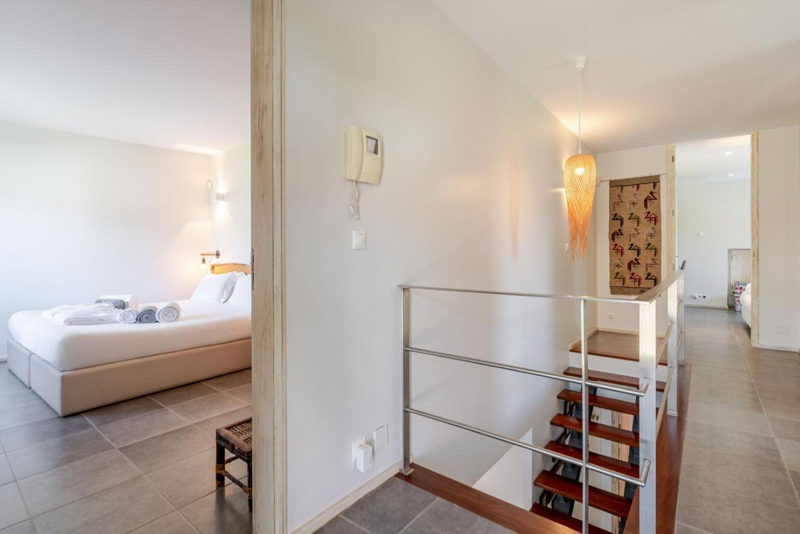 Guest house Stone By The Sea - Mountain & Retreat W/pool *