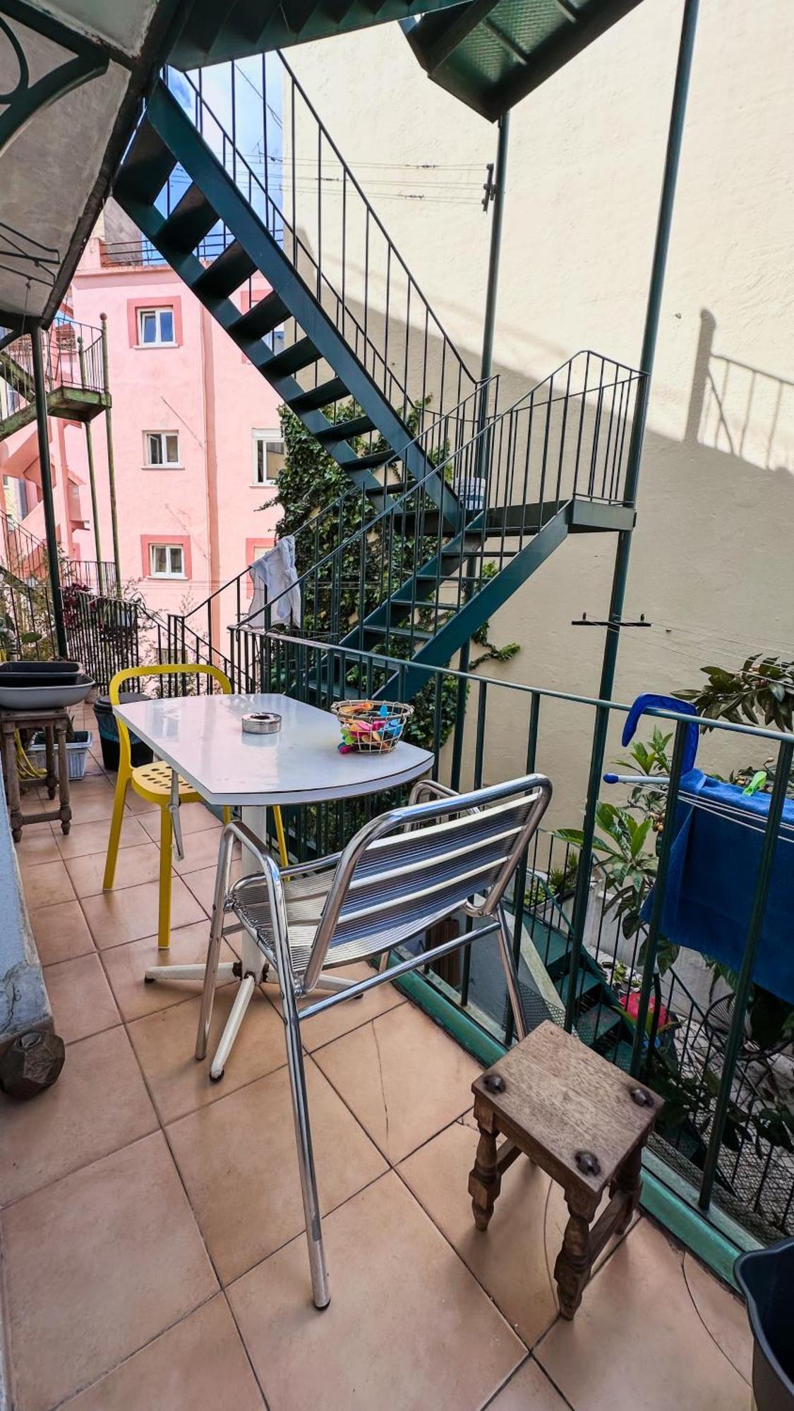 Appartement Big House Typical Lissabon