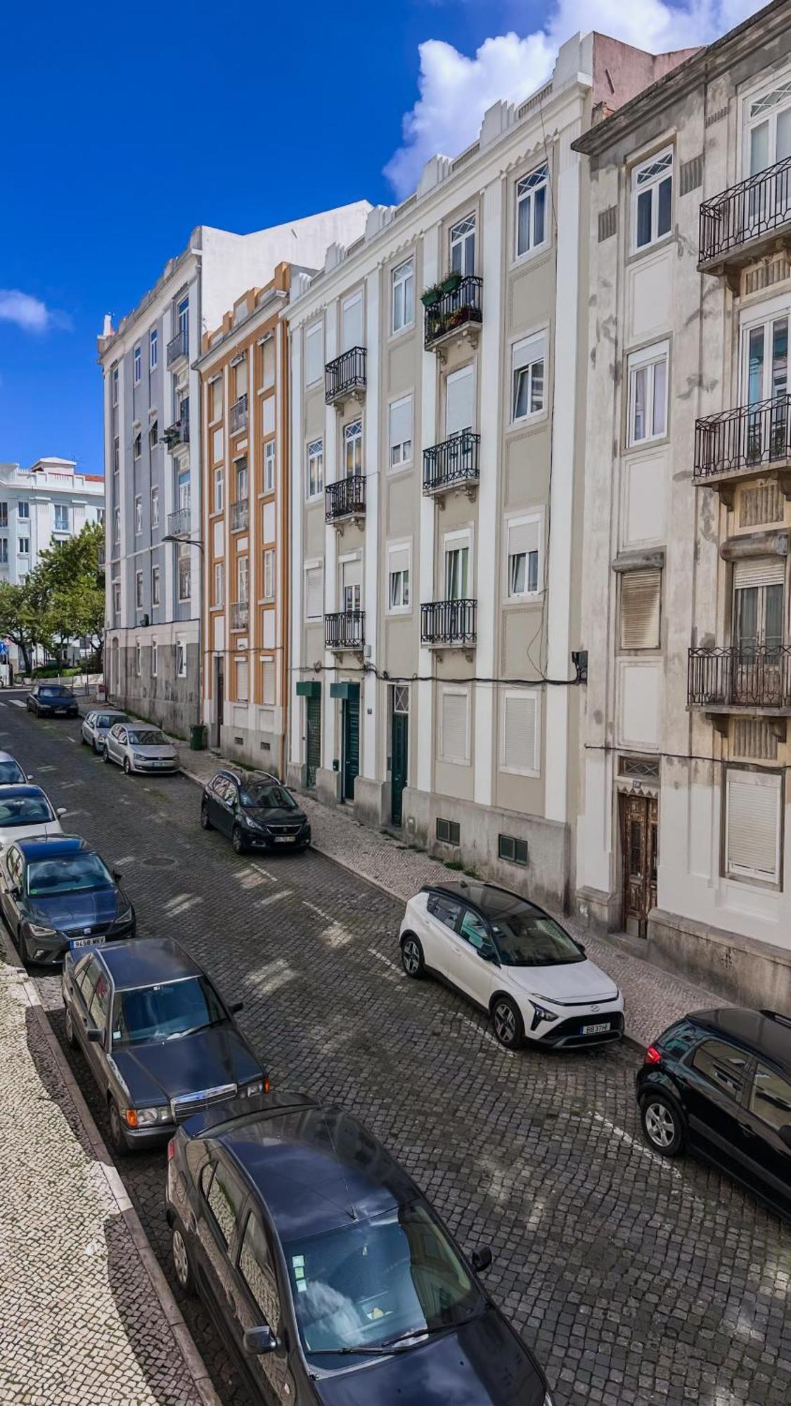 Big House Typical Appartement Lissabon