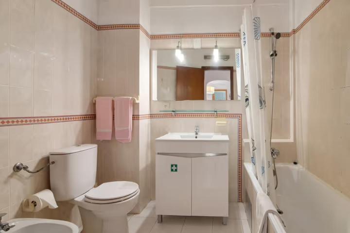 A Sua Casa No Algarve * Armação de Pêra