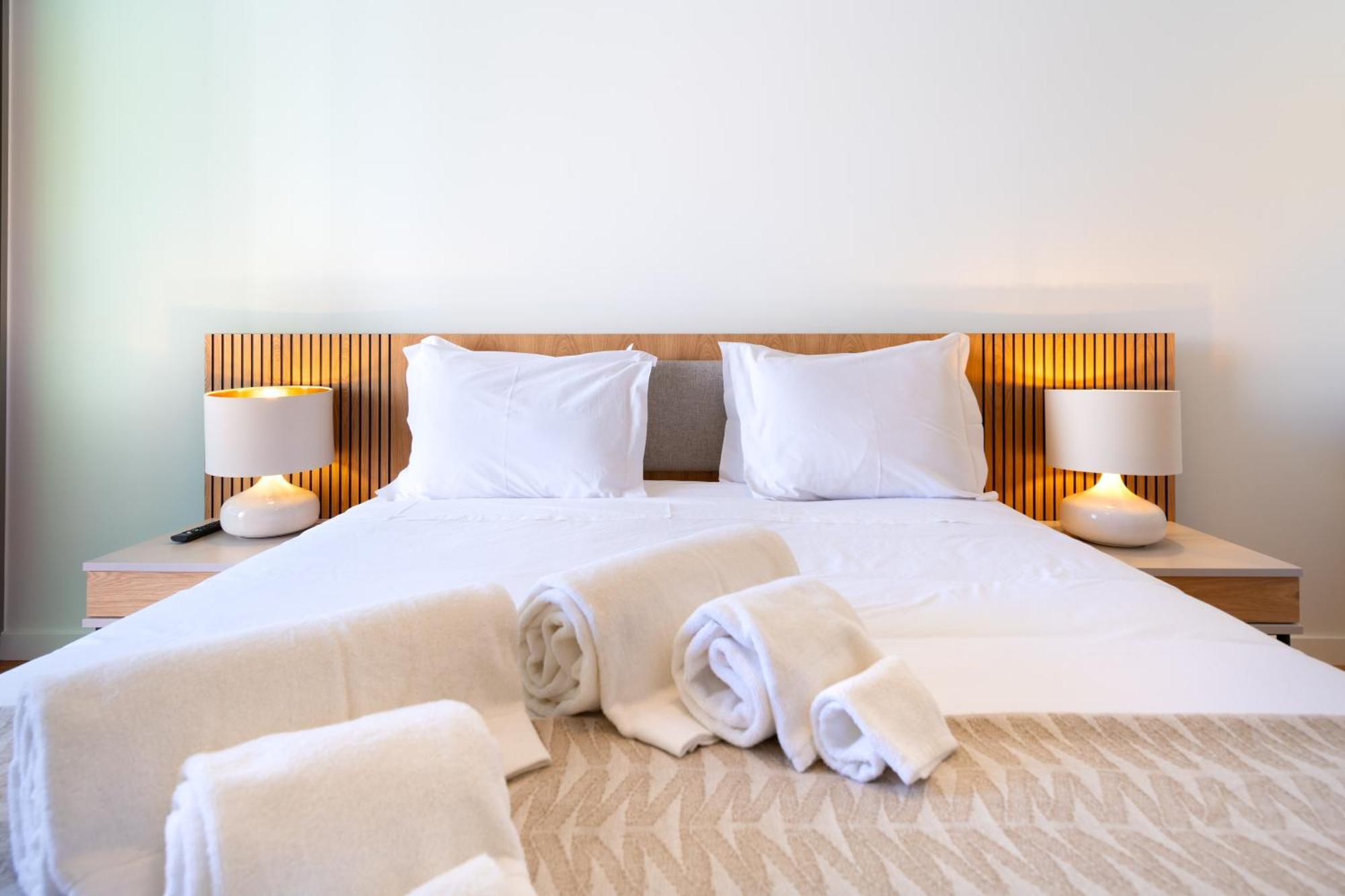 Bayline - Heated Indoor Swimming Pool - - By Bedzy Apartamento Armacao de Pera