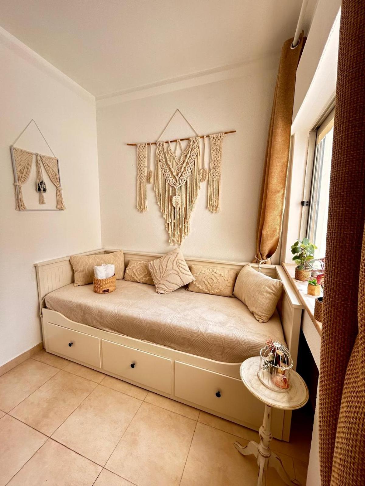 Apartment T1 Na 1 Linha Da Da Rocha *