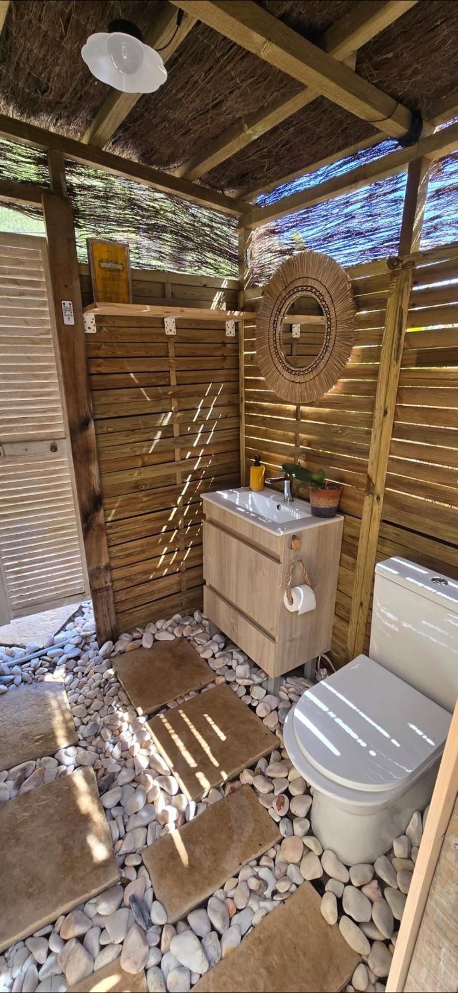 Romantic Glamping Bell Tent With Private Unique Bathroom Luxury tent
