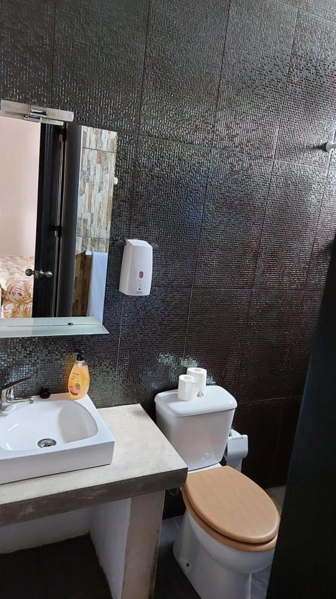 In Guest - Double With Sea View - In Azores Guest house *
