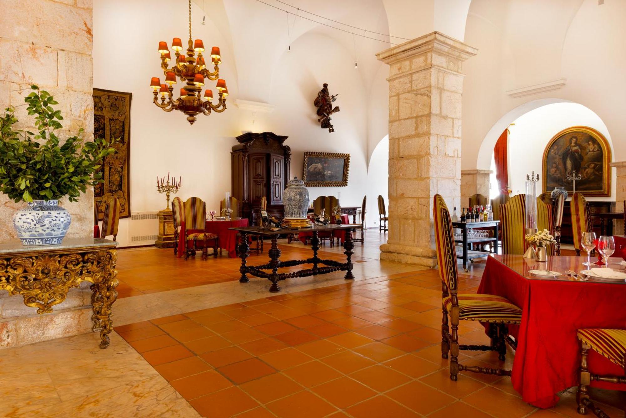 Castelo De Hotel 4*