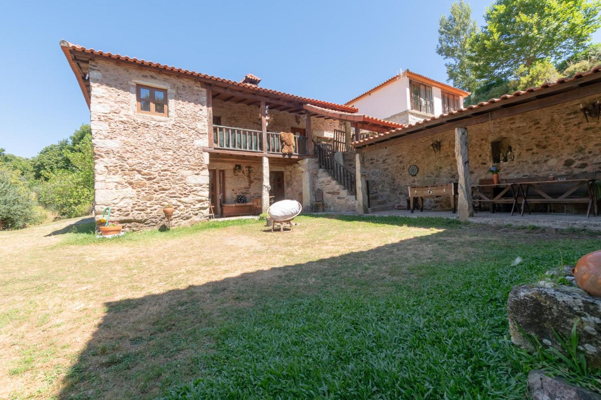 Agrofarm With Animals - Qta Entre Sebes Casa rural