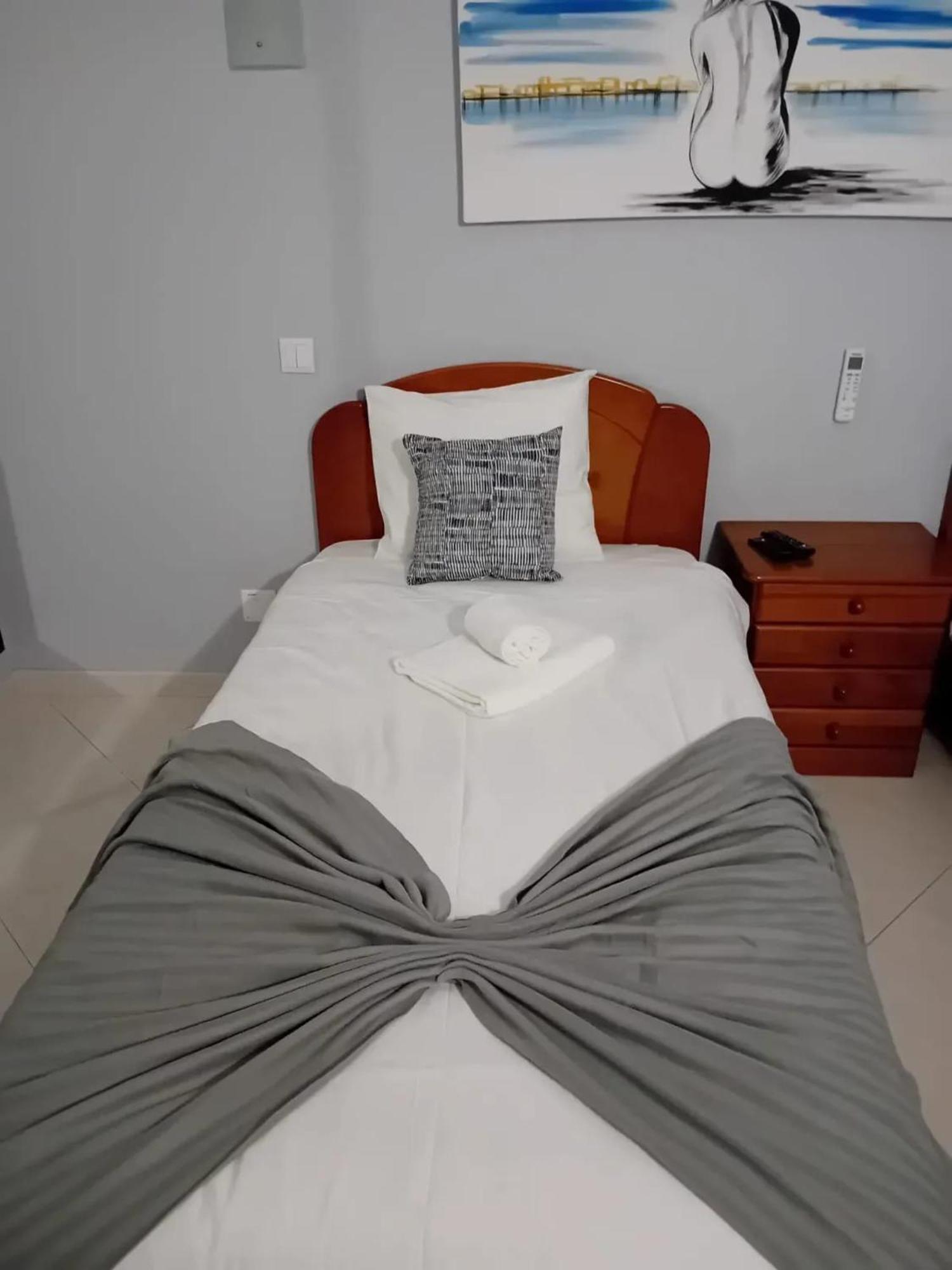 Oasis: Spacious With Shared Pool Apartment Alvor
