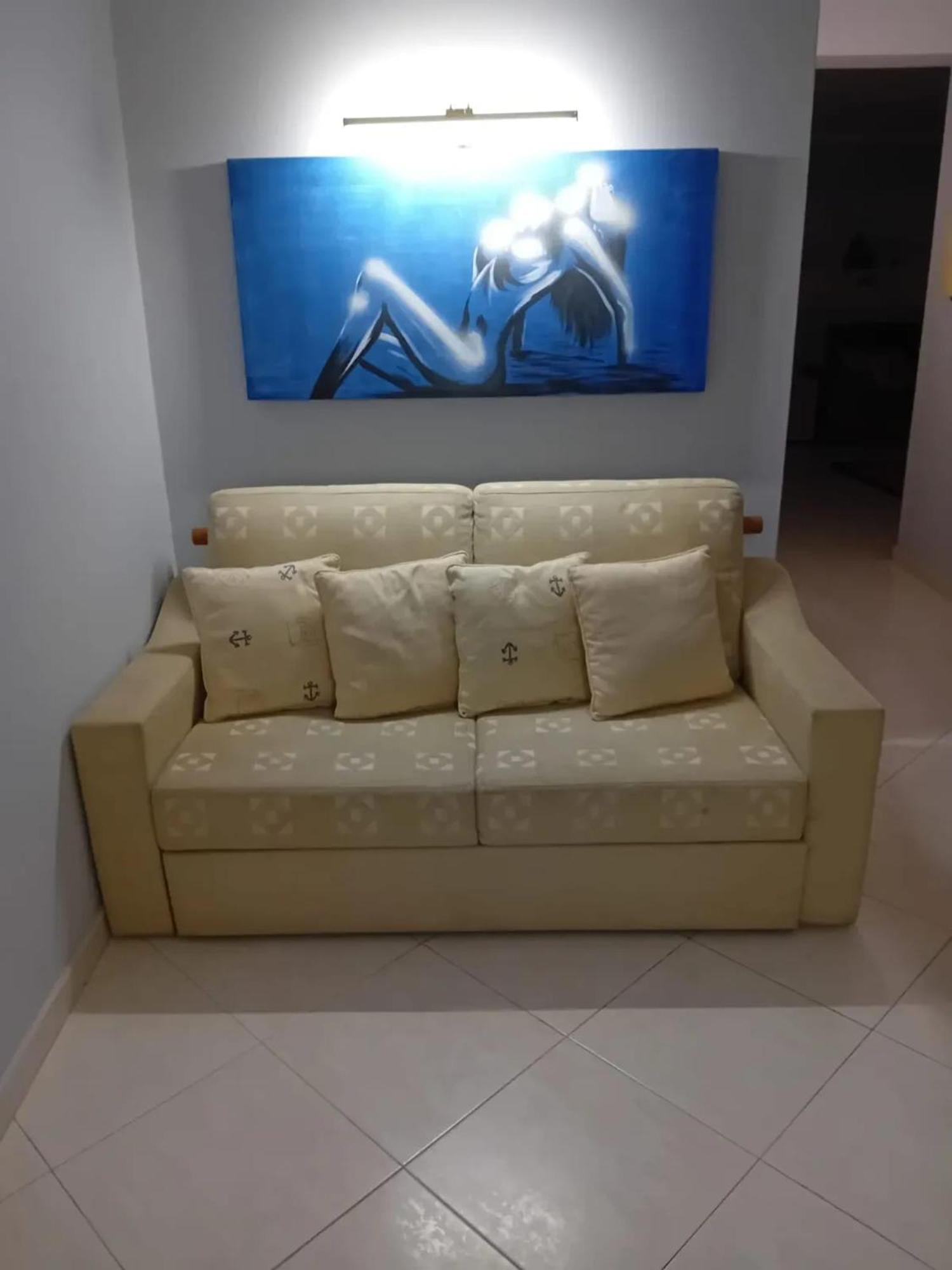 Oasis: Spacious With Shared Pool Apartment