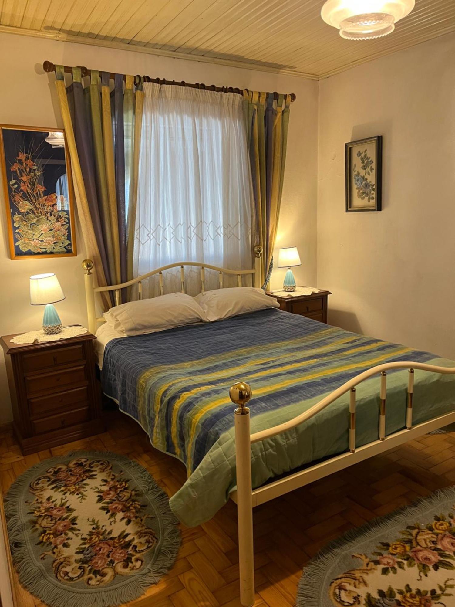 Casa Da Avo Maria, Largo De Santo Antonio, N 97395al *