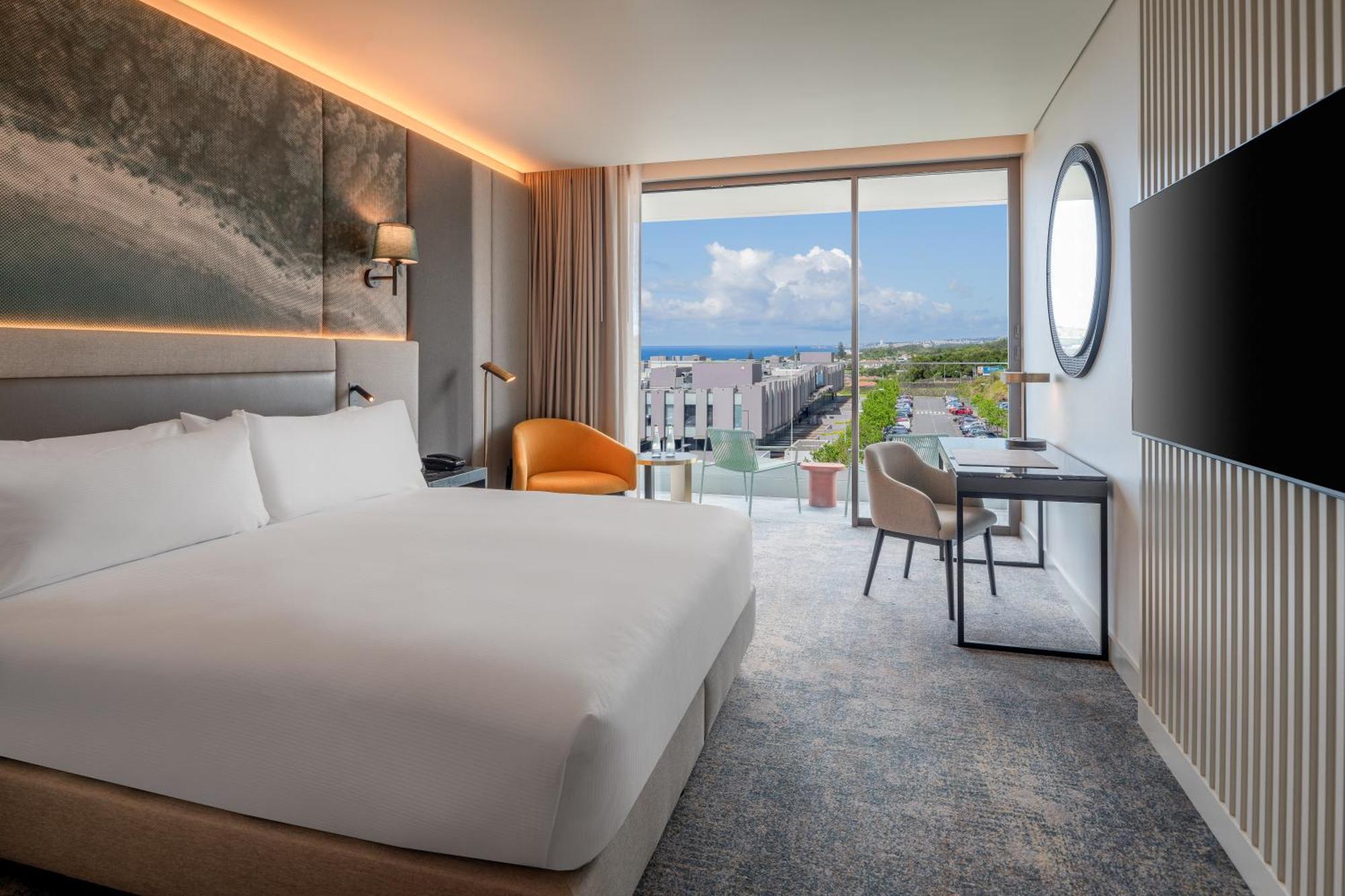 Doubletree By Hilton Lagoa Azores Hotel