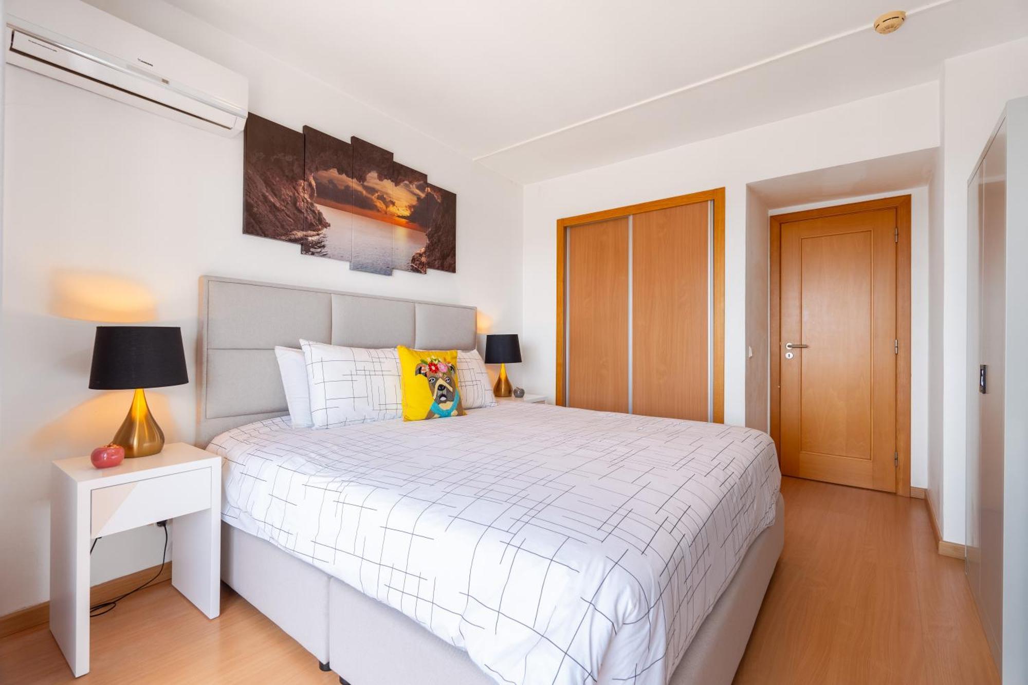 Spectacular 2 Bed Apartment, Huge Terrace And Sea View Apartment Portimao