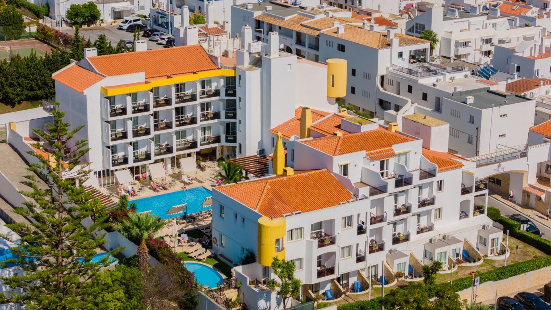 Hotel Do Cerro 4*