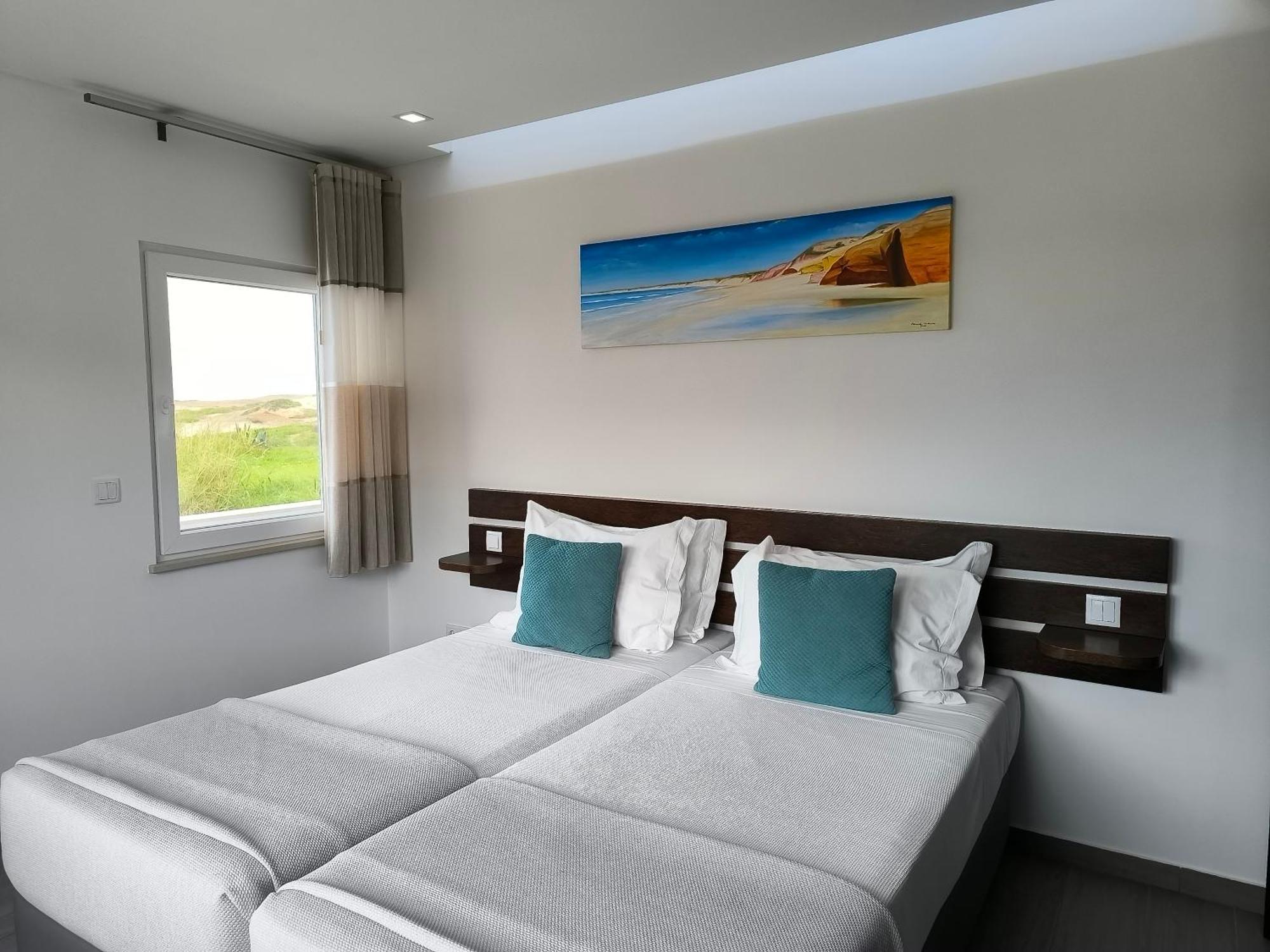 4 Surf Ii Bed & Breakfast Baleal