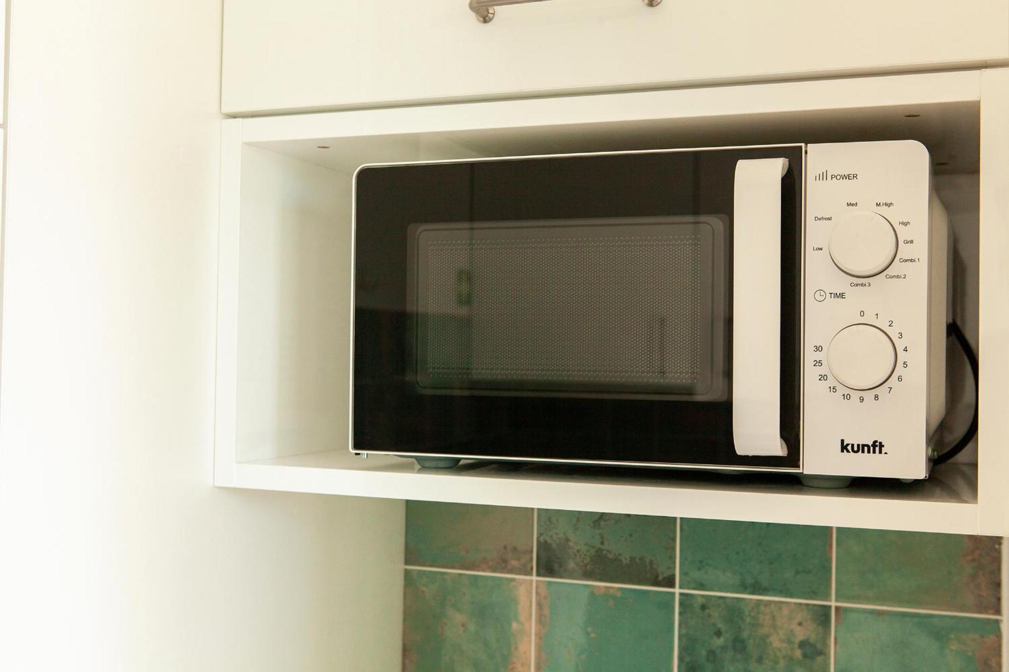 B06 - Top-floor Marina 2 Bed Apartment Lagos