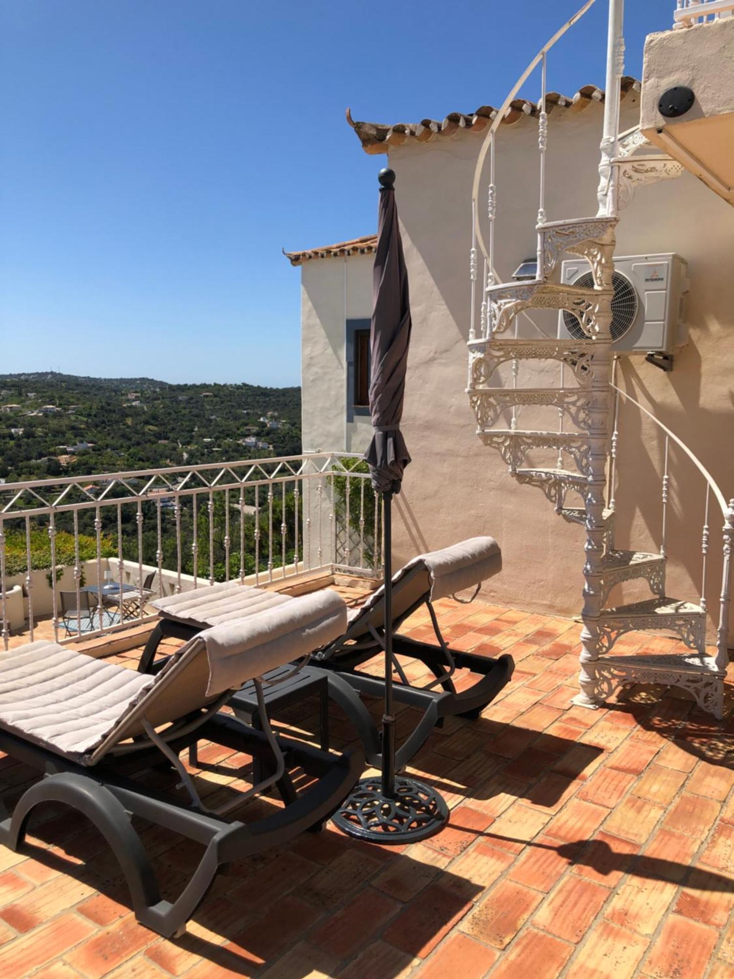 Bed & Breakfast Felicidade Loule