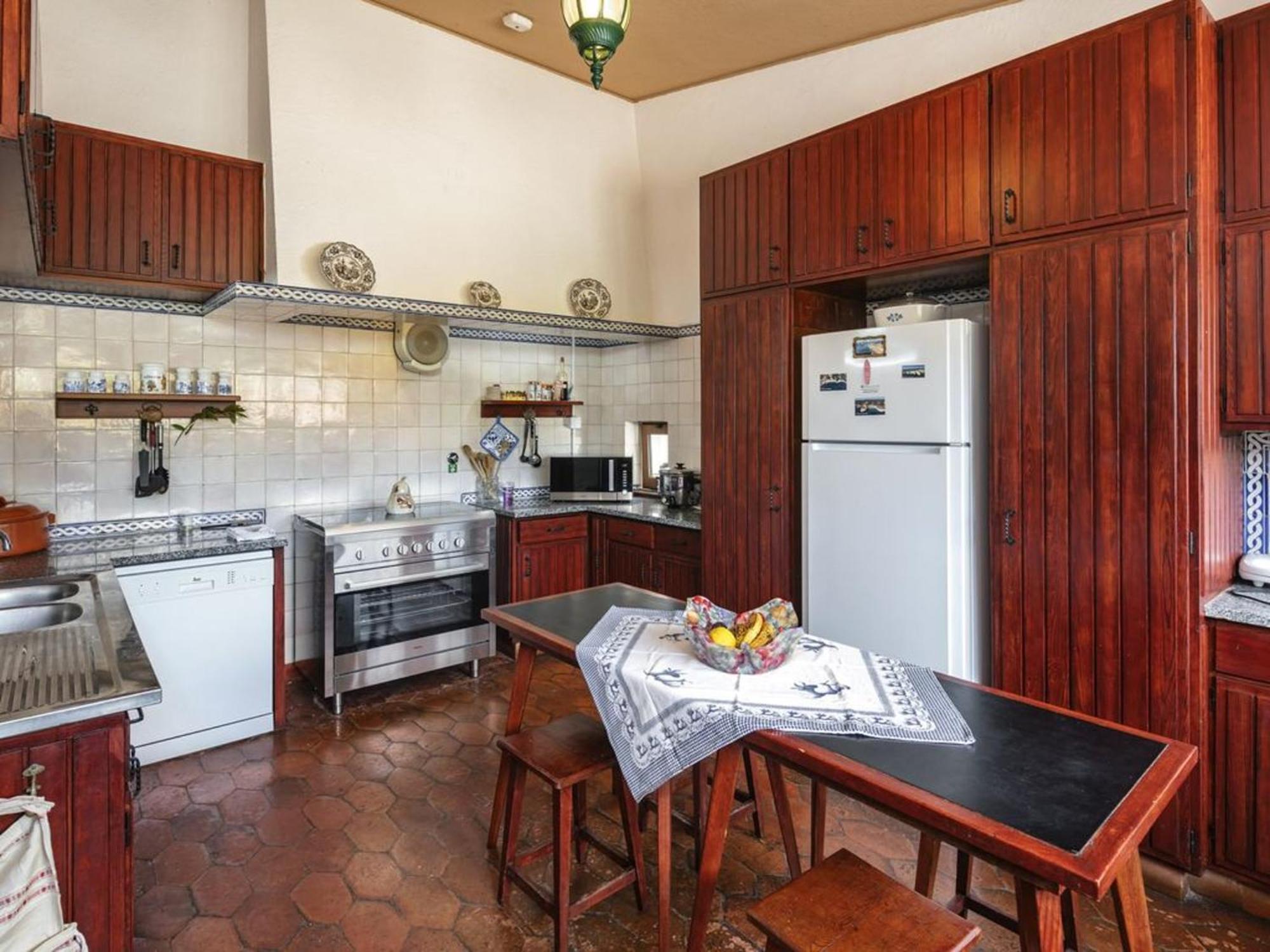 Stunning Oceanview Algarve Villa 9 Bedrooms Villa Quinta Marinha Amazing Location Overlooking Sea Huge Pool Benagil *