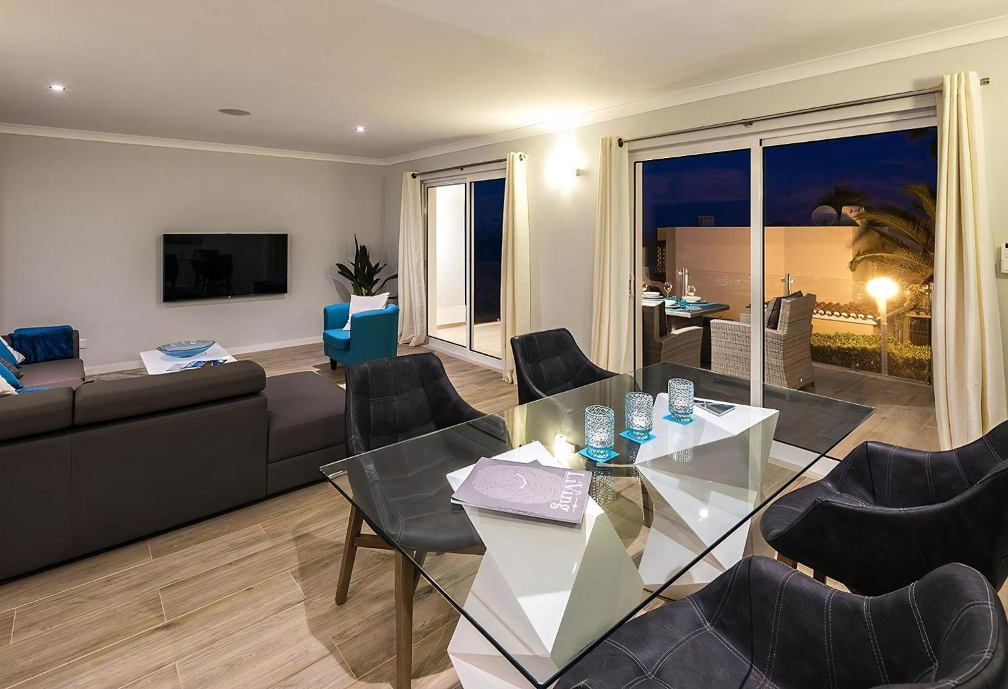 Stylish Modern Carvoeiro Villa 2 Bedrooms Villa Benagil Stunning Views Roof Terrace With Private Heated Pool Algarve