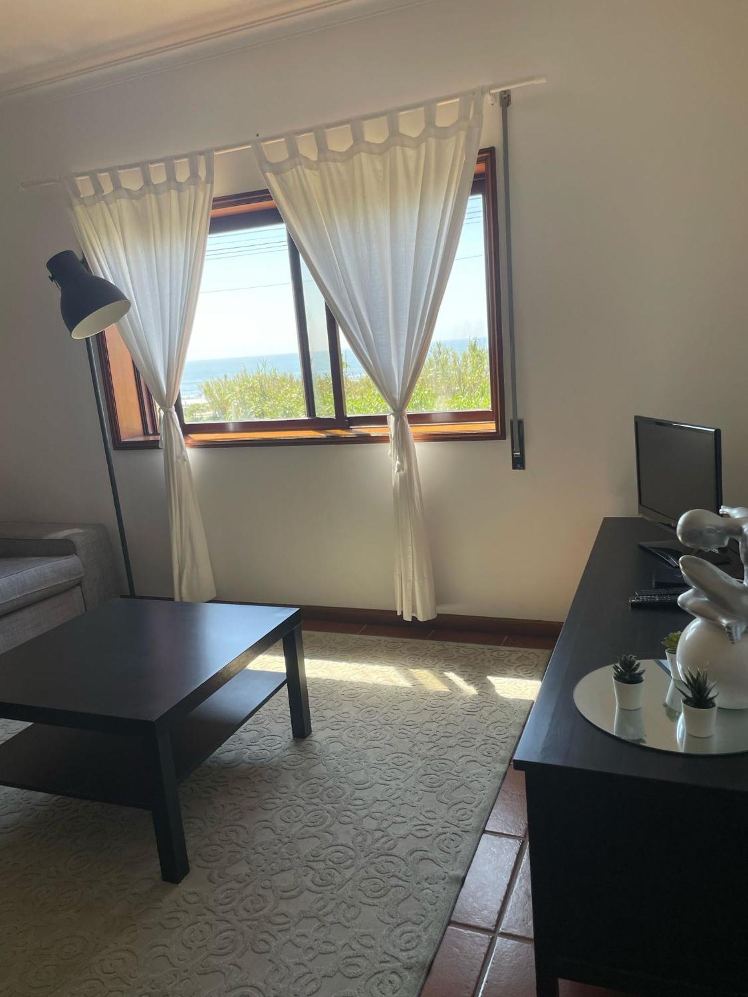 Holiday home Carminho House