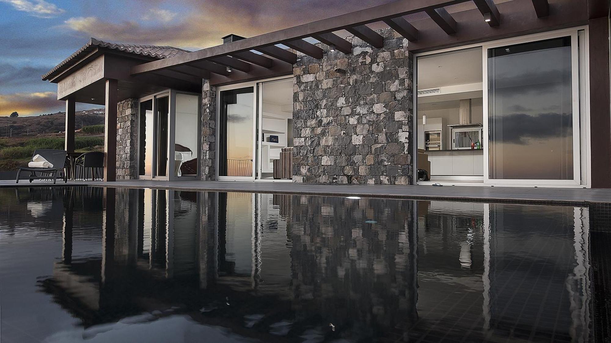 Spectacular Calheta Villa Villa Cliffscape 3 Bedrooms Panoramic Sea Views Well-Furnished In Villa Estreito Da Calheta