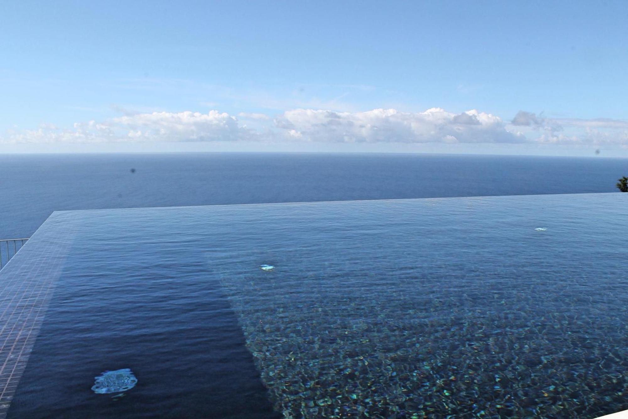 Spectacular Calheta Villa Villa Cliffscape 3 Bedrooms Panoramic Sea Views Well-Furnished In
