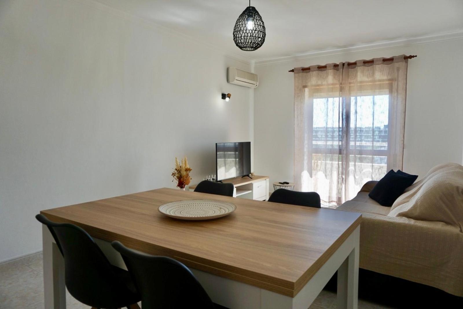 Cozy Retreat - Sunset Balcony, Wi-fi & Ac * Alvor