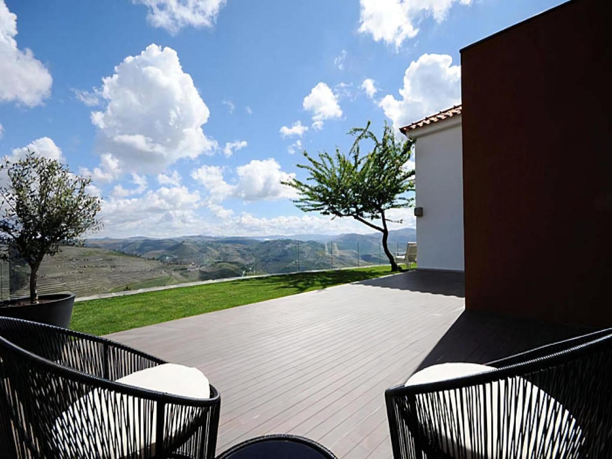 Outstanding Pinhao Villa 4 Bedrooms Villa Gouva Pool Table Stunning Valley Views Villa *