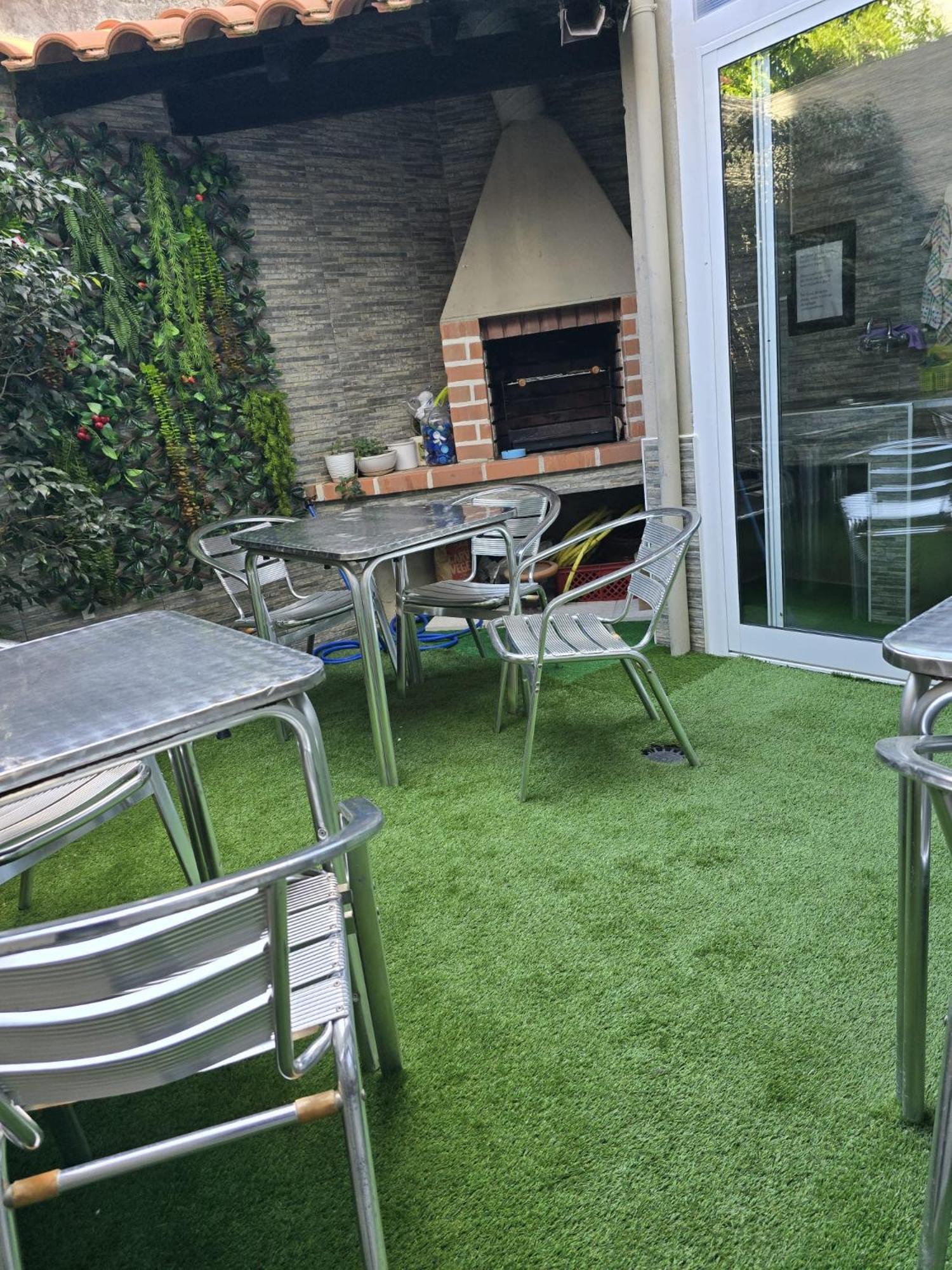 Sunny House Hostel Lagos