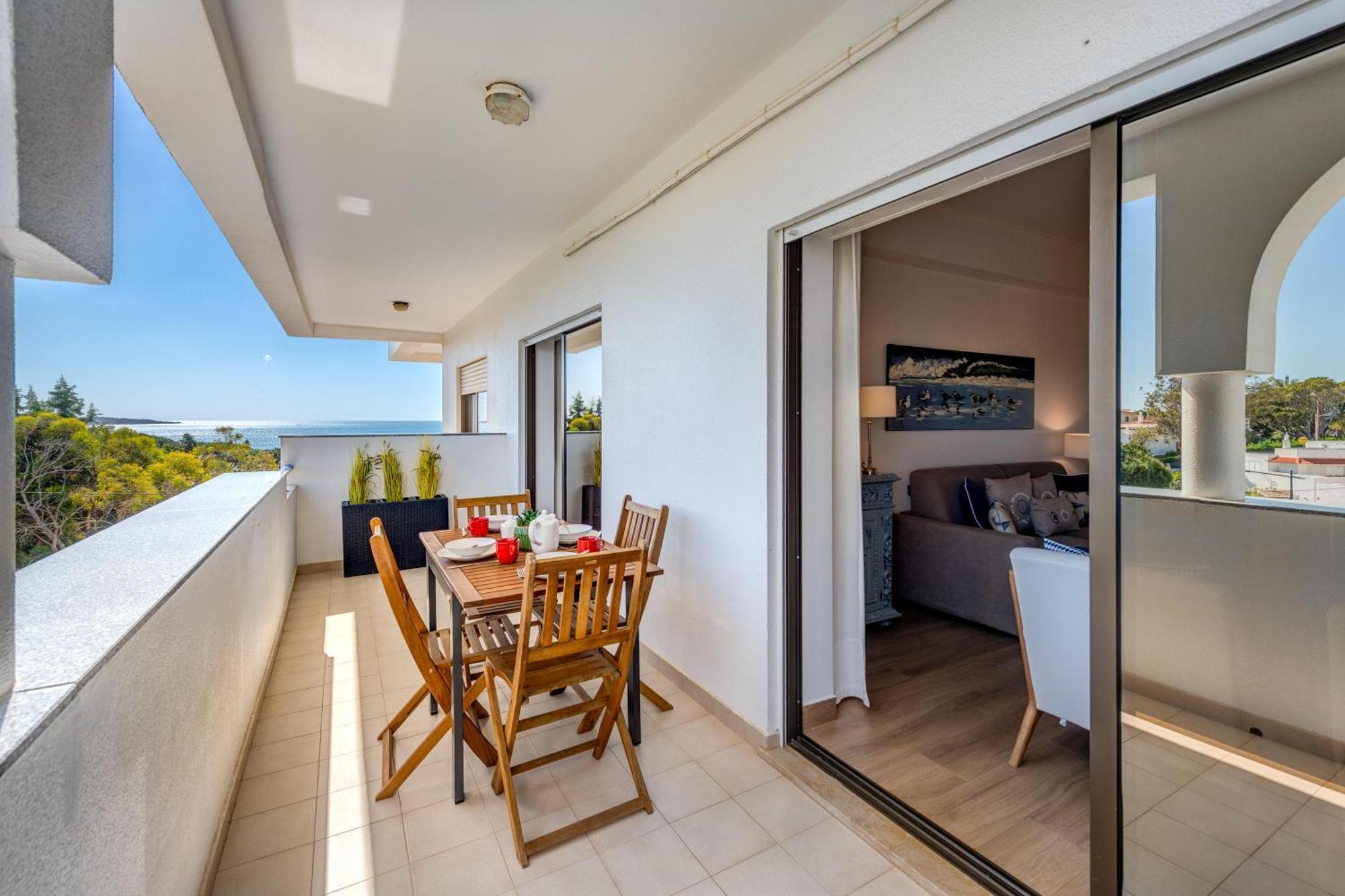 Gomes -free Airco, Wiffi & Swimming Pool- By Bedzy Apartment Porches (Algarve)