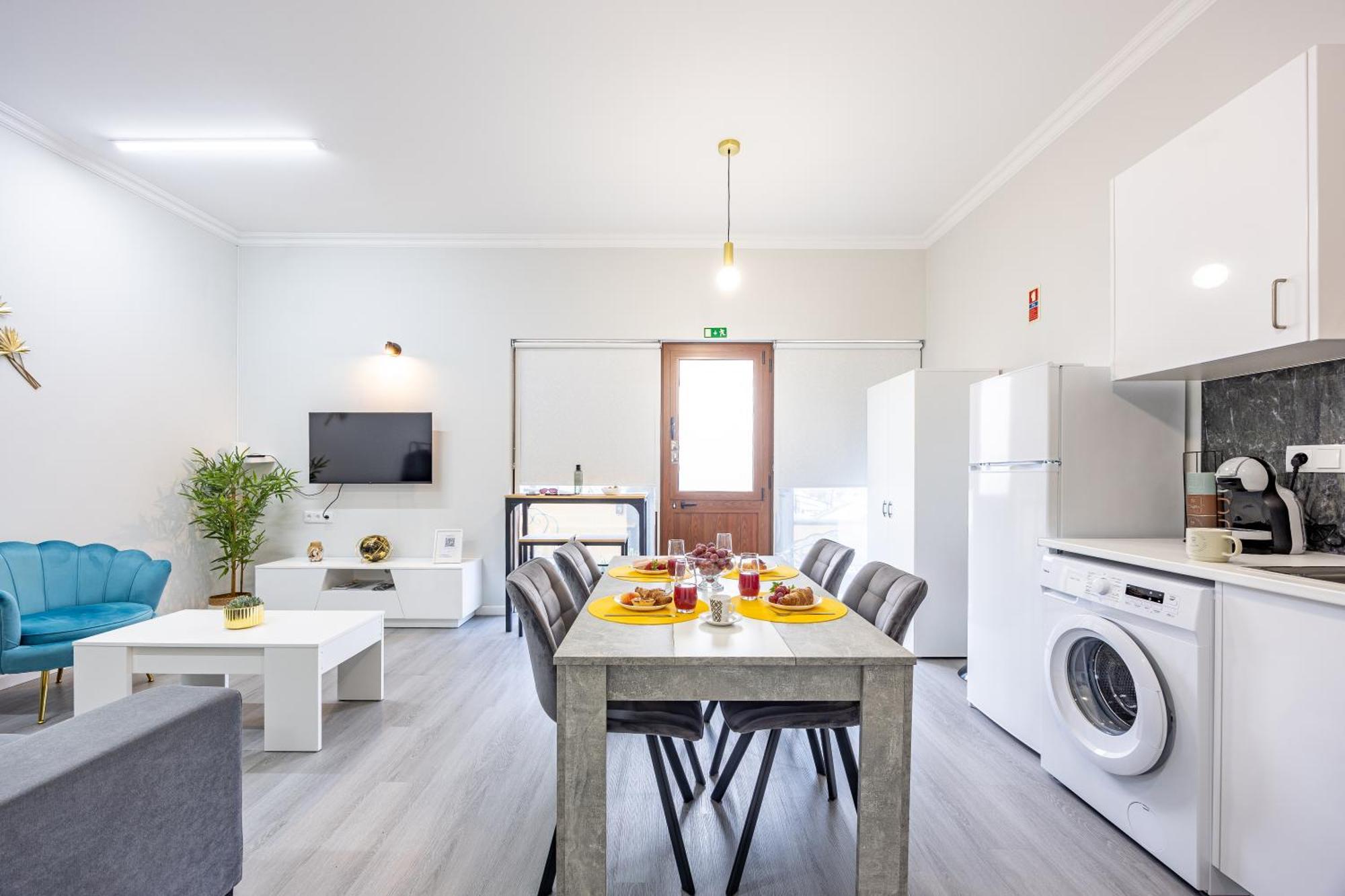 Magalhaes Al By Your Key Madeira Apartment
