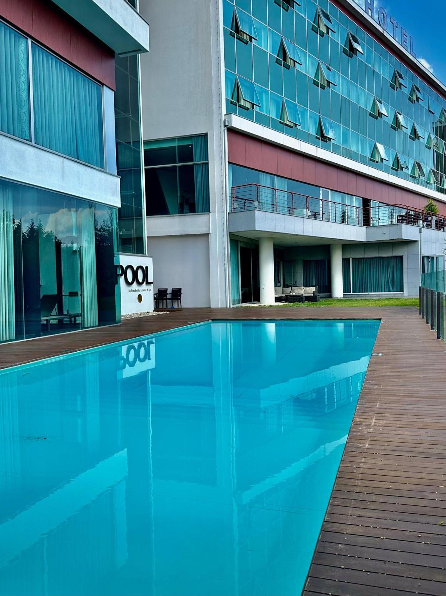 Park & 4* Penafiel