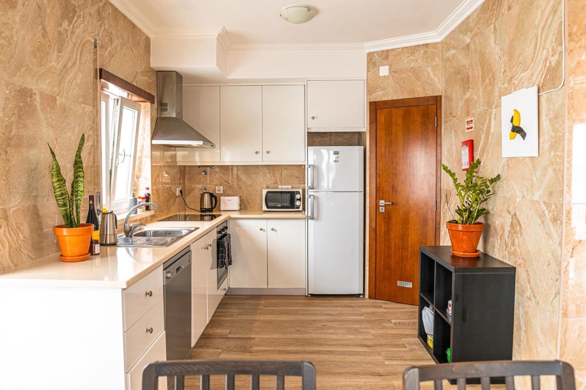 Donothing House - - Baleal Ferrel (Leiria)