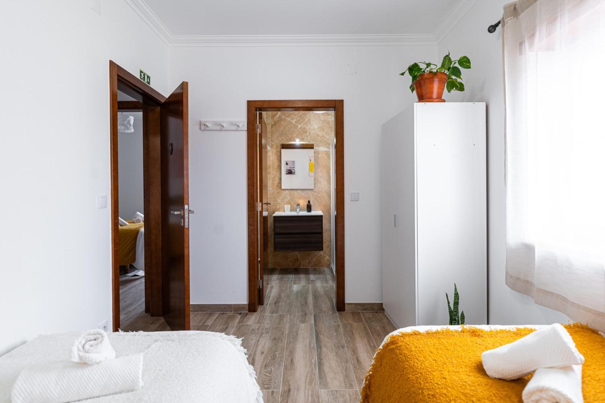 Guest house Donothing House - - Baleal